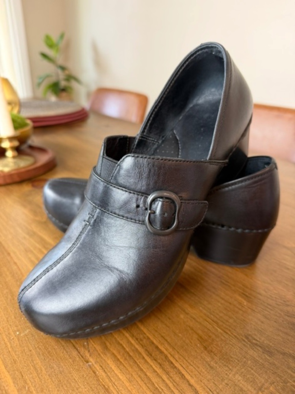 Dansco Tamara Black Leather Buckle Slip On Clogs Size EU 40 US 9 Comfort